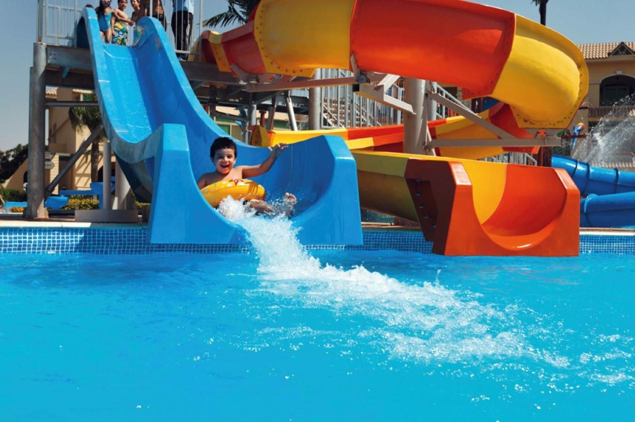 Mövenpick Hotel Cairo - Media City Giza Exteriör bild Water park