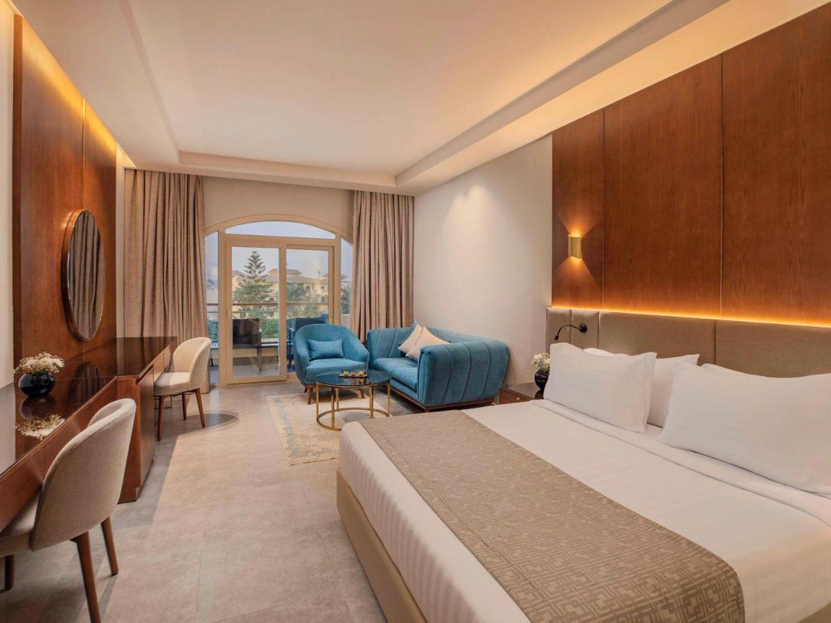 Mövenpick Hotel Cairo - Media City Giza Exteriör bild